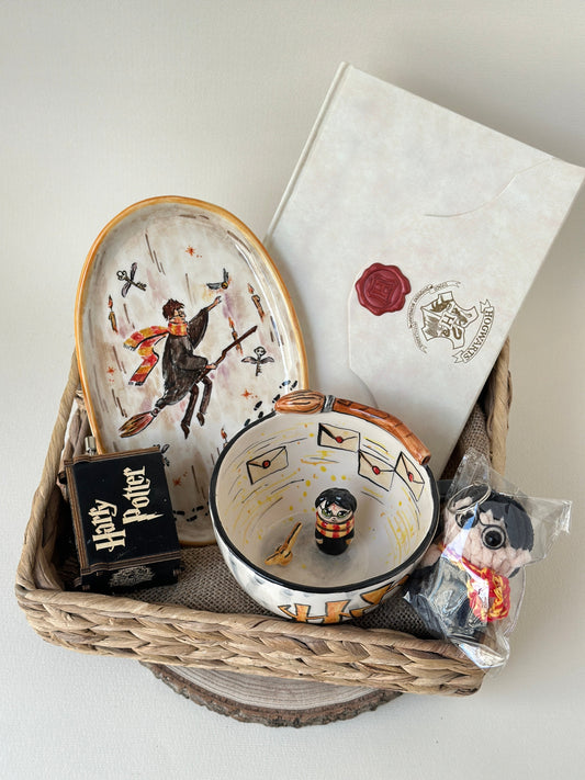 Harry Potter special gift box ( handmade mug, plate, keychain, notebook, music box)