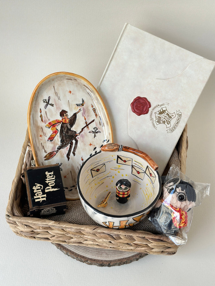 Harry Potter special gift box ( handmade mug, plate, keychain, notebook, music box)