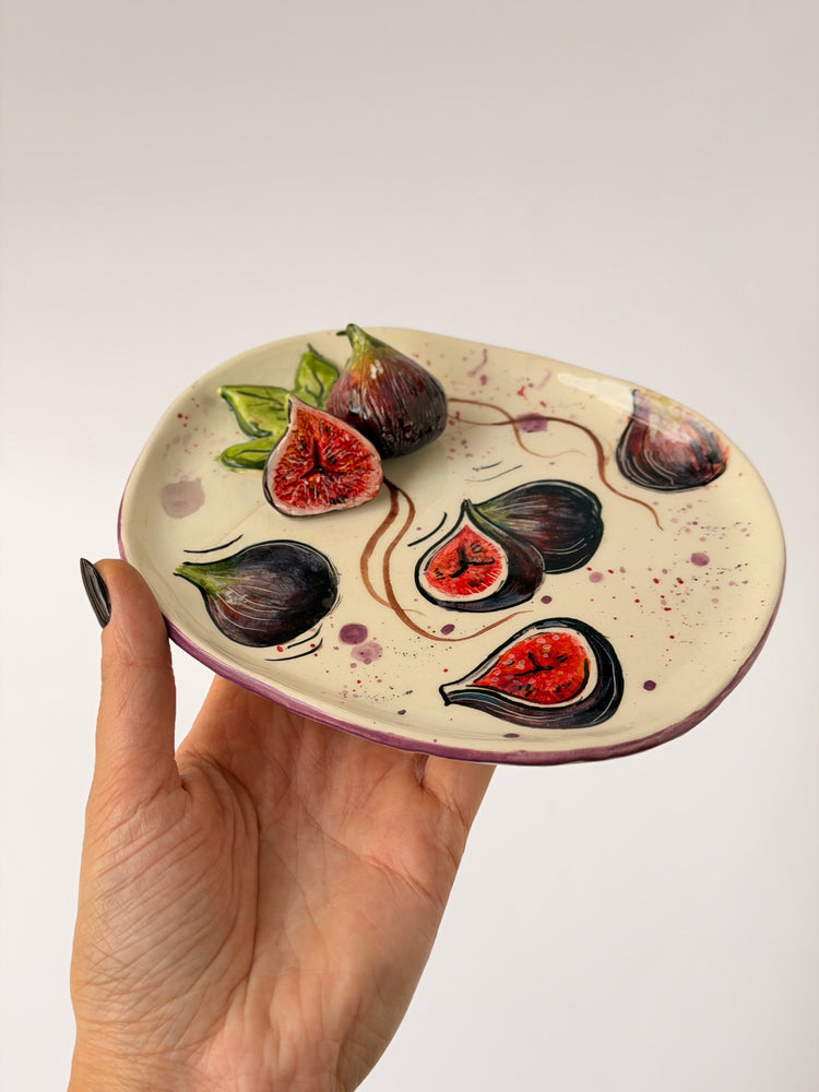Fig handmade ceramic plate (Note: This product has a small, faint crack that does not affect its usability in any way. It is fully functional and safe to use)