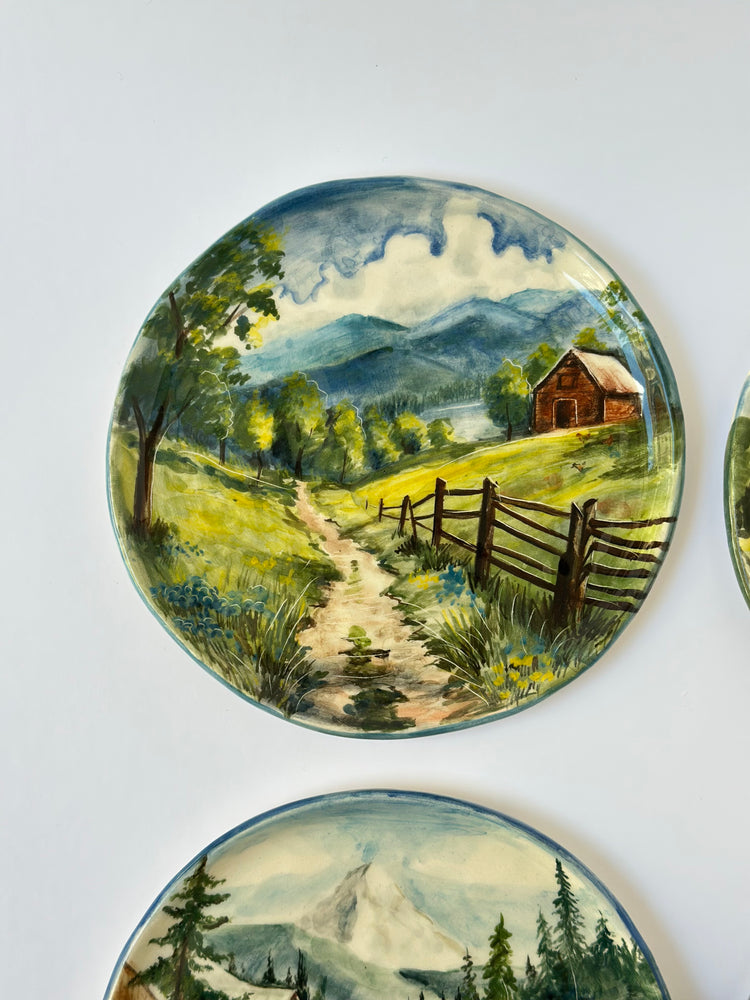 Handmade captured in ceramic plate🌿🏡