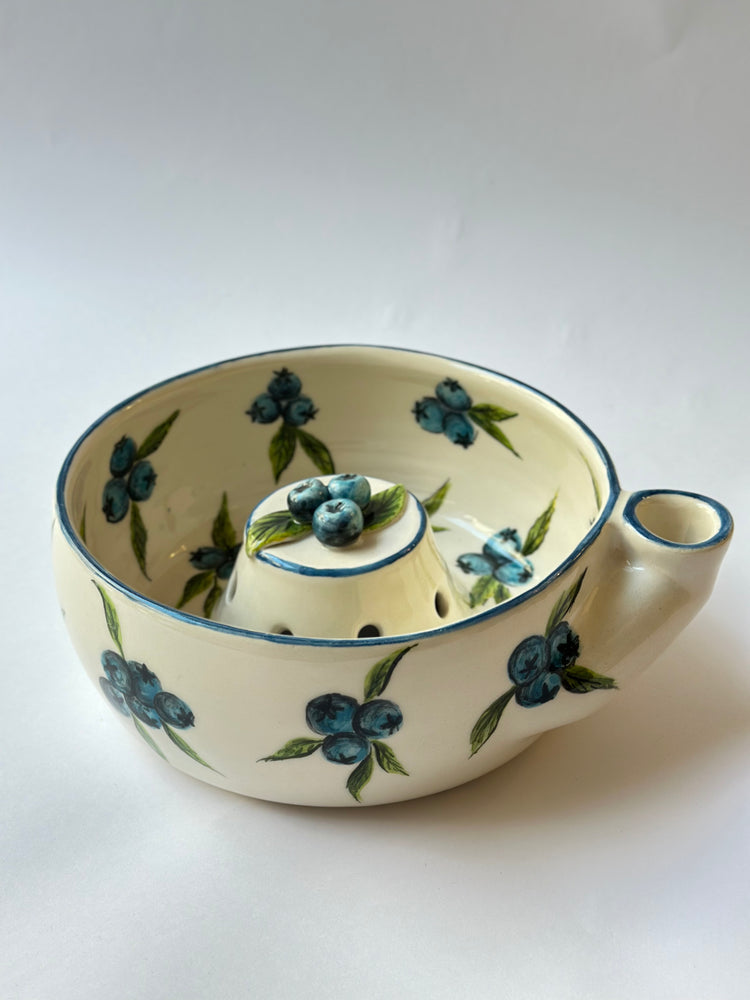 Handmade ceramic fruit washing bowl🫐