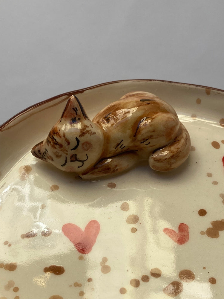 Handmade plate cat