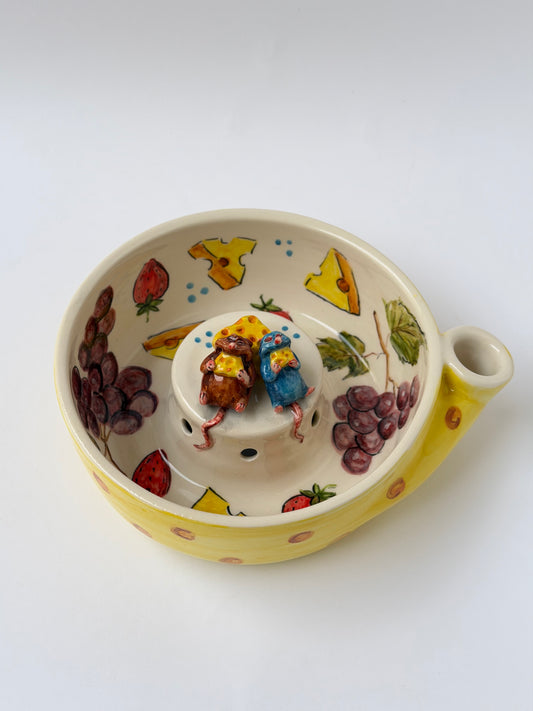Handmade ceramic fruit washing bowl (pre-order)