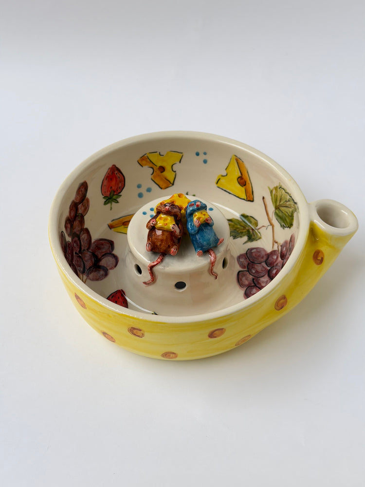 Handmade ceramic fruit washing bowl (pre-order)